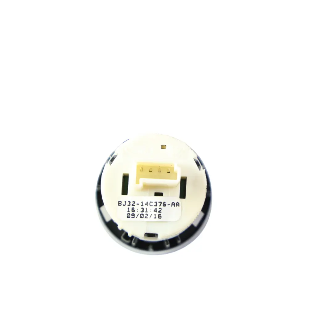 Start Stop Engine Ignition Switch Button BJ32-14C376-AA to Range Rover Evoque L538 with Part number LR025904 Range Rover Evoque L538 Start Stop Engine Ignition Switch Button BJ32-14C376-AA - SKU LR025904-1 - Part number LR025904
