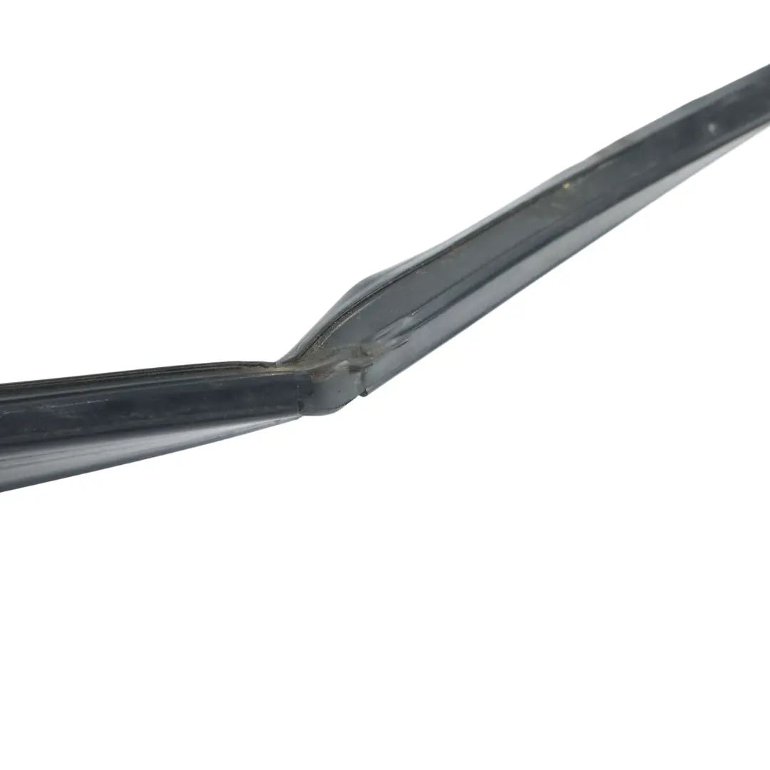 Land Rover Evoque L538 Guarnizione Vetro Porta Anteriore Sinistra - SKU LR027343 - Numero di parte LR027343
