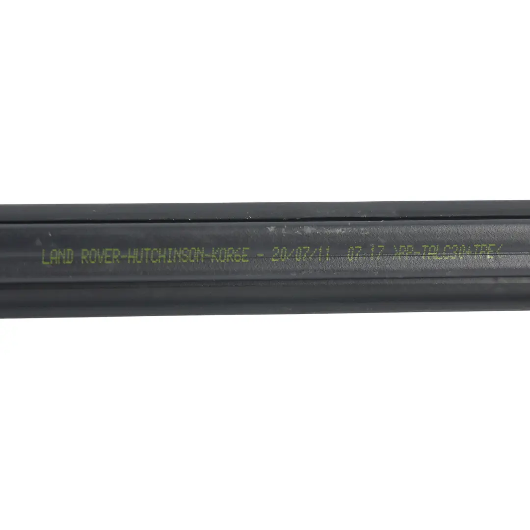 Joint Étanchéité Porte Avant Droit BJ32-21434-AC pour Range Rover Evoque L538 à propos du numéro de pièce LR027346 Range Rover Evoque L538 Joint Étanchéité Porte Avant Droit BJ32-21434-AC - SKU LR027346 - Numéro de pièce LR027346