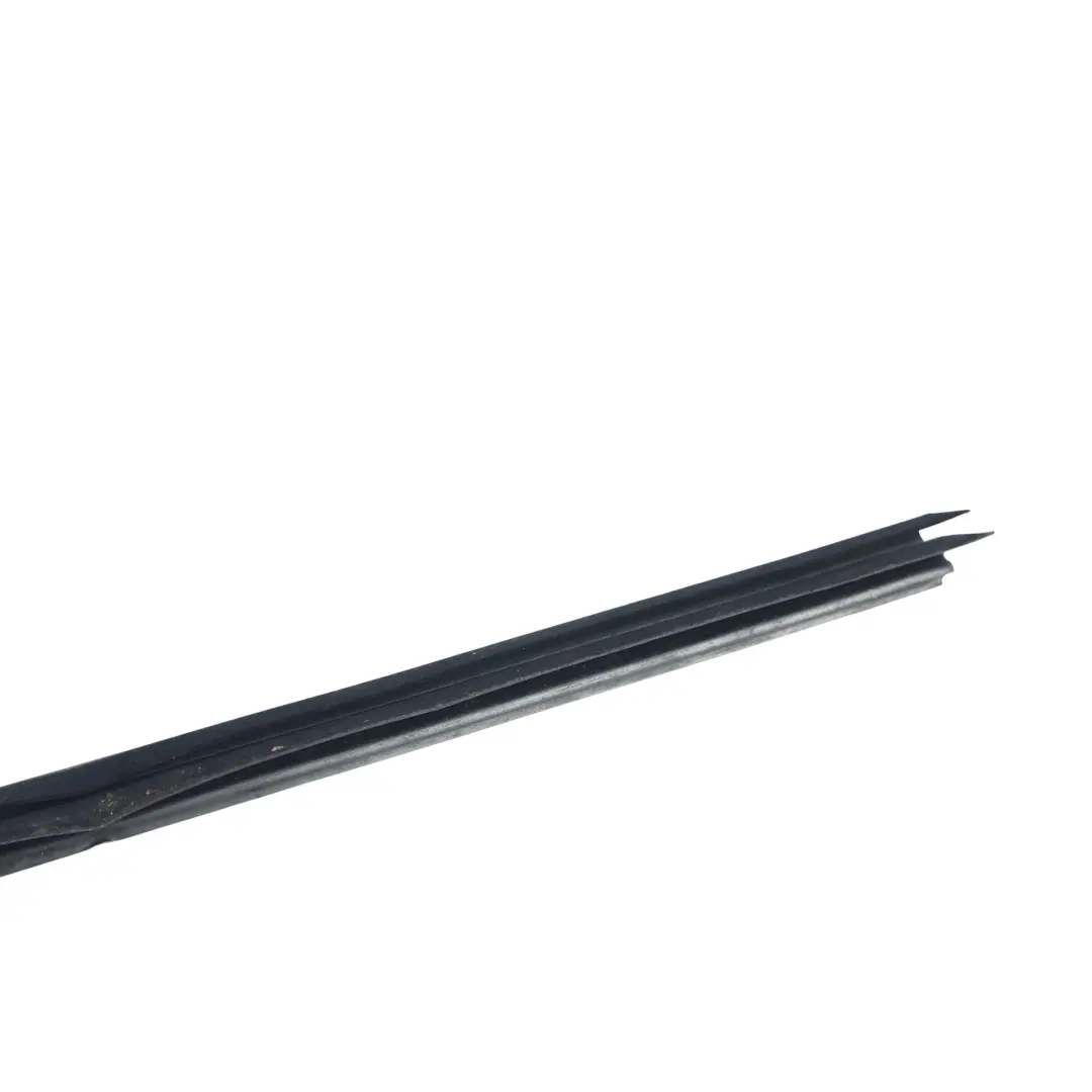 Türdichtung Zierleiste Vorne Rechts BJ32-21434-AC für Range Rover Evoque L538 mit Teilenummer LR027346 Range Rover Evoque L538 Türdichtung Zierleiste Vorne Rechts BJ32-21434-AC - SKU LR027346 - Teilenummer LR027346