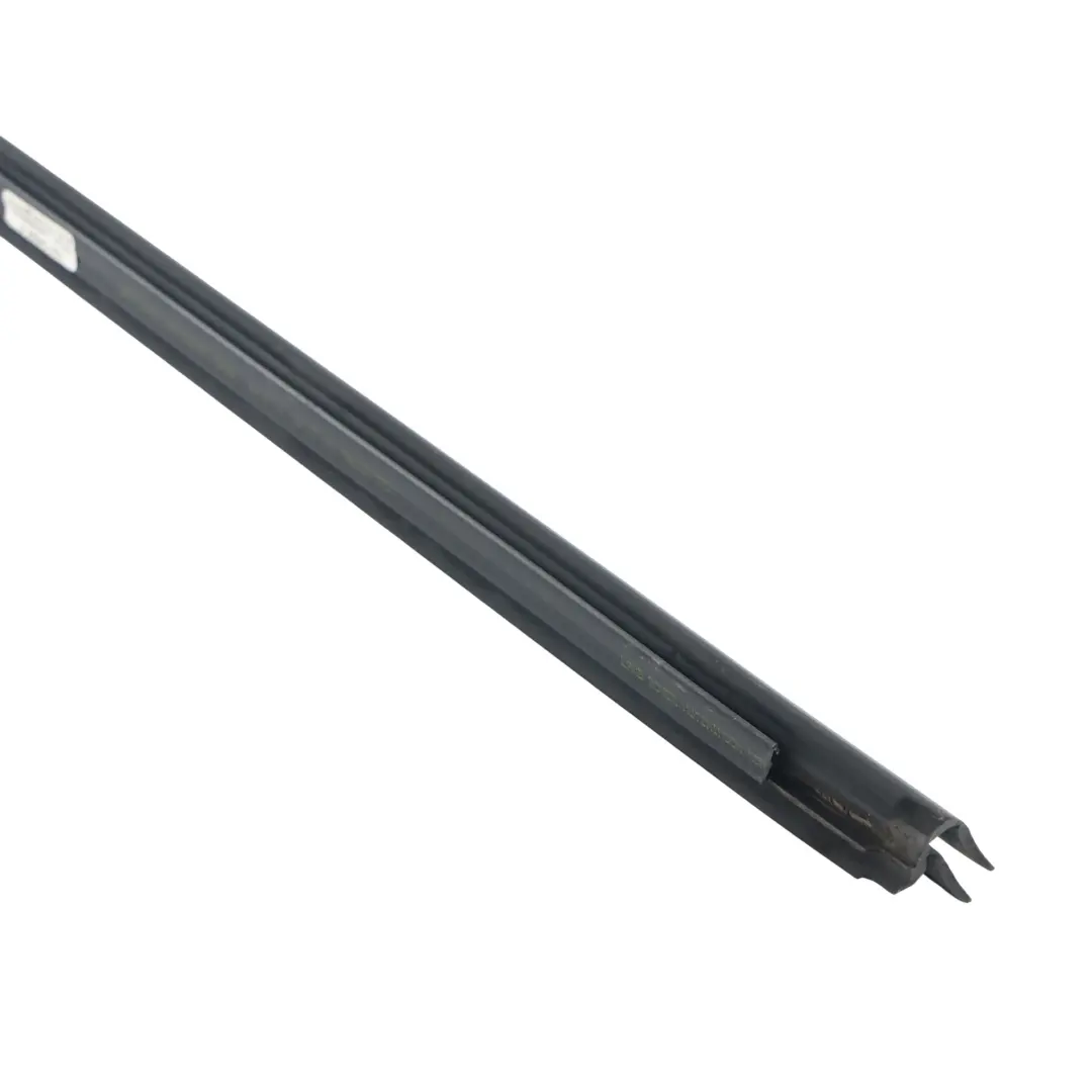 Joint Étanchéité Porte Avant Droit BJ32-21434-AC pour Range Rover Evoque L538 à propos du numéro de pièce LR027346 Range Rover Evoque L538 Joint Étanchéité Porte Avant Droit BJ32-21434-AC - SKU LR027346 - Numéro de pièce LR027346