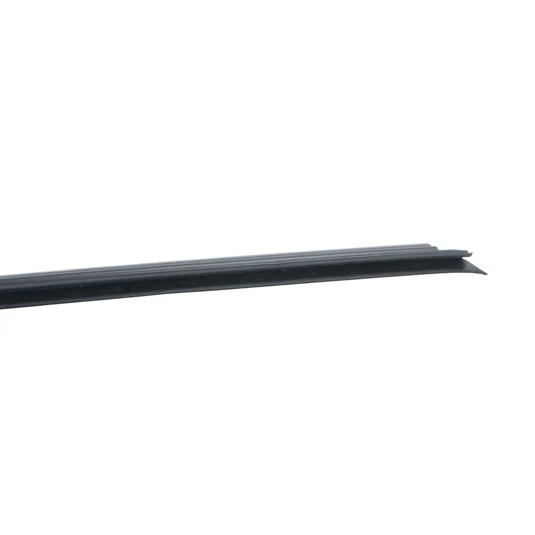 Guarnizione Porta Anteriore Sinistra per Land Rover Range Rover Evoque L538 con numero di parte LR027347 Land Rover Range Rover Evoque L538 Guarnizione Porta Anteriore Sinistra - SKU LR027347 - Numero di parte LR027347