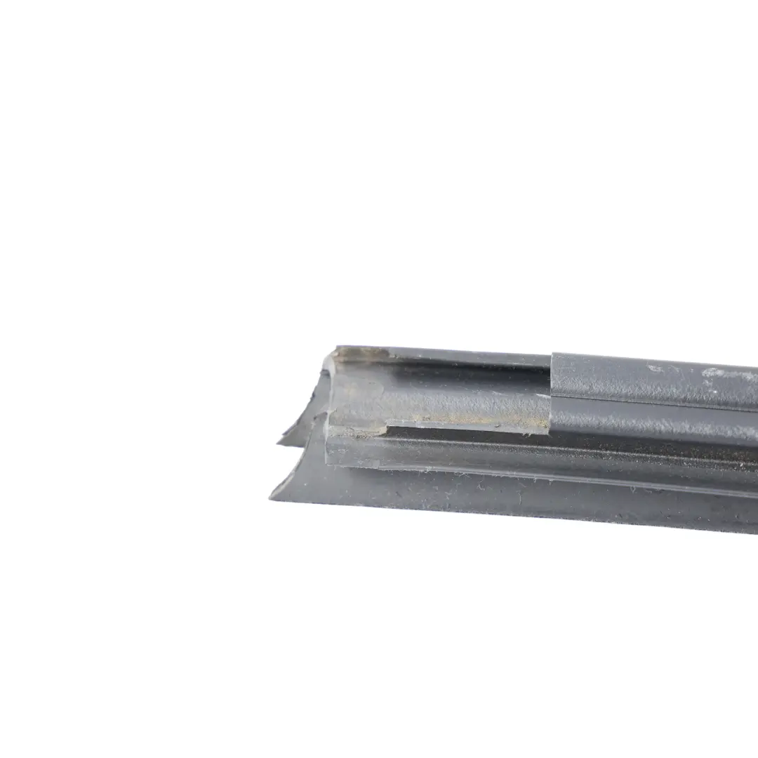 Junta Puerta Trasera Izquierda BJ32-25861-AC para Range Rover Evoque L538 con número de pieza LR027357 Range Rover Evoque L538 Junta Puerta Trasera Izquierda BJ32-25861-AC - SKU LR027357 - Número de pieza LR027357