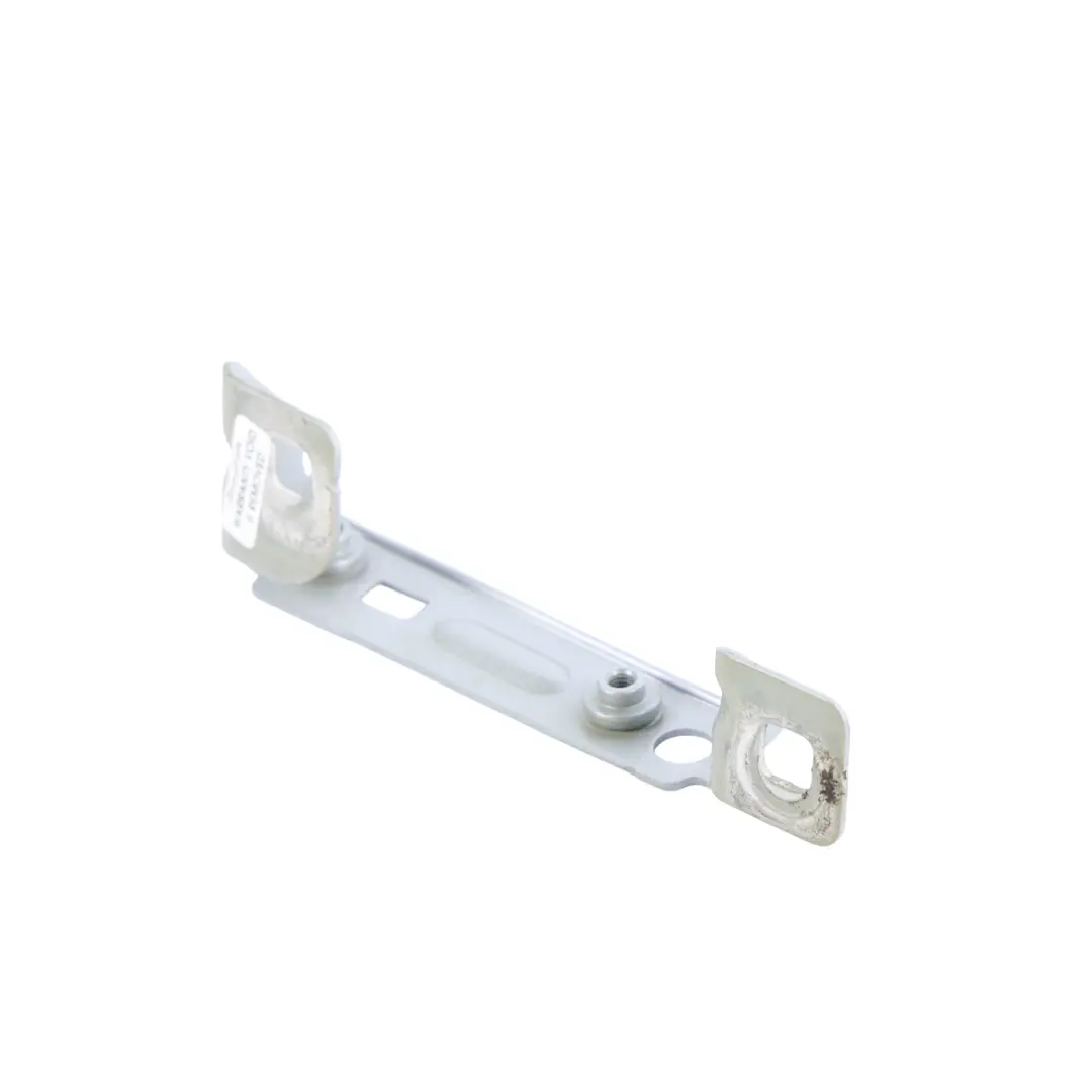 Range Rover Sport L494 Soporte Montaje Luz Trasera Izquierda DK62-13K461-AB - SKU LR044212 - Número de pieza LR044212