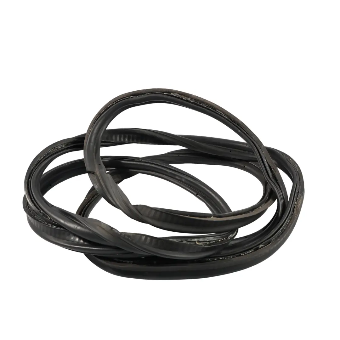 Land Rover L405 Joint Hayon Coffre Caoutchouc - SKU LR048278 - Numéro de pièce LR048278