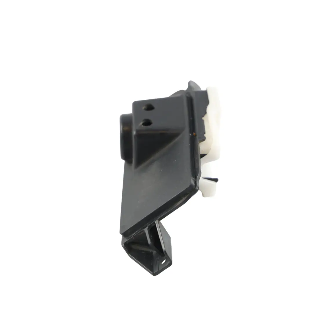 Soporte Panel Cámara Portón Trasero para Range Rover Evoque L538 con número de pieza LR069740 Range Rover Evoque L538 Soporte Panel Cámara Portón Trasero - SKU LR069740 - Número de pieza LR069740