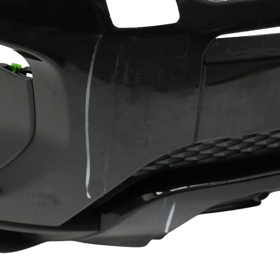 Przedni Zderzak Santorini Black Czarny - 820 do Range Rover Evoque L538 o numerze LR079533 Range Rover Evoque L538 Przedni Zderzak Santorini Black Czarny - 820 - SKU LR079533-SAB - Numer Części LR079533