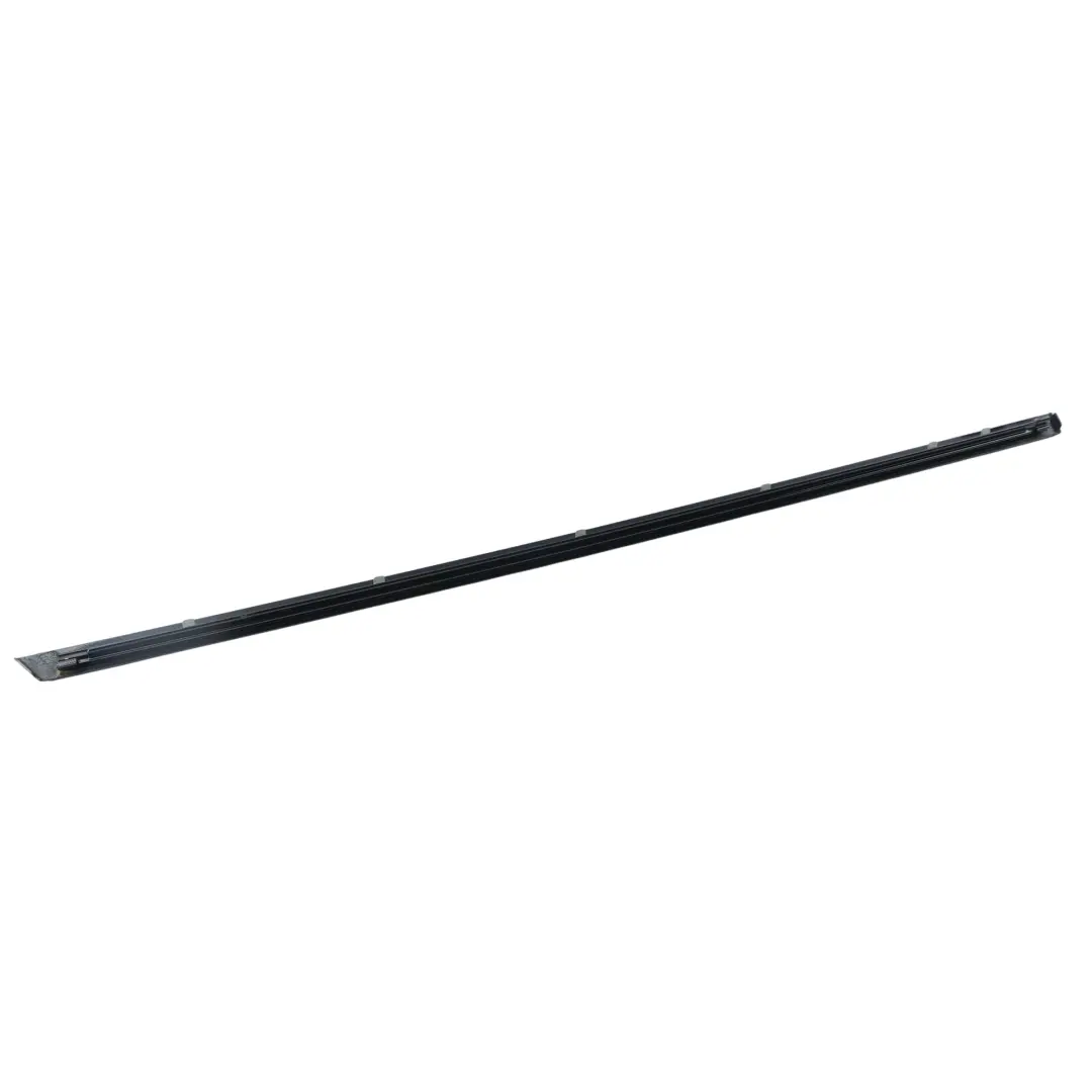 Land Rover Range Rover Velar L560 Baguette Porte Arrière Droit - SKU LR092730 - Numéro de pièce J8A2-255A60-AD