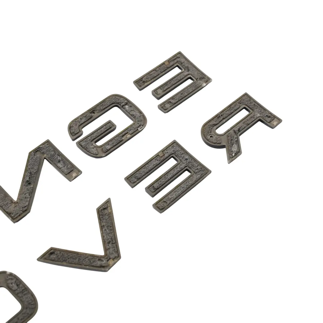Emblema Insignia Portón Trasero para Land Rover Range Rover Sport L494 con número de pieza LR094387 Land Rover Range Rover Sport L494 Emblema Insignia Portón Trasero - SKU LR094387 - Número de pieza LR094387