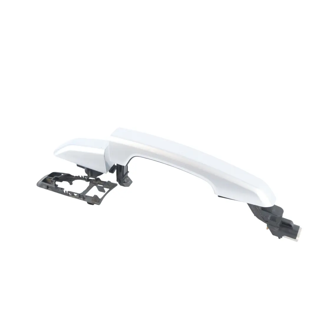 Door Handle Outer Front Left Right N/O/S Silver 2459 to Range Rover L494 with Part number LR098256 Range Rover L494 Door Handle Outer Front Left Right N/O/S Silver 2459 - SKU LR098256-HSI - Part number LR098256