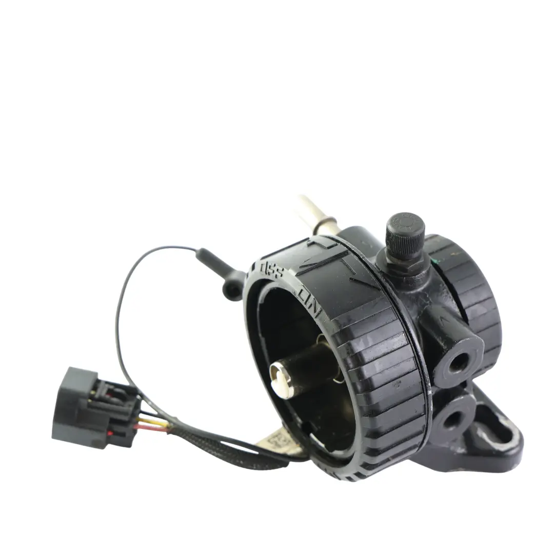Land Range Rover L405 Fuel Filter Housing 4.4 Diesel - SKU LR106271 - Part number LR106271