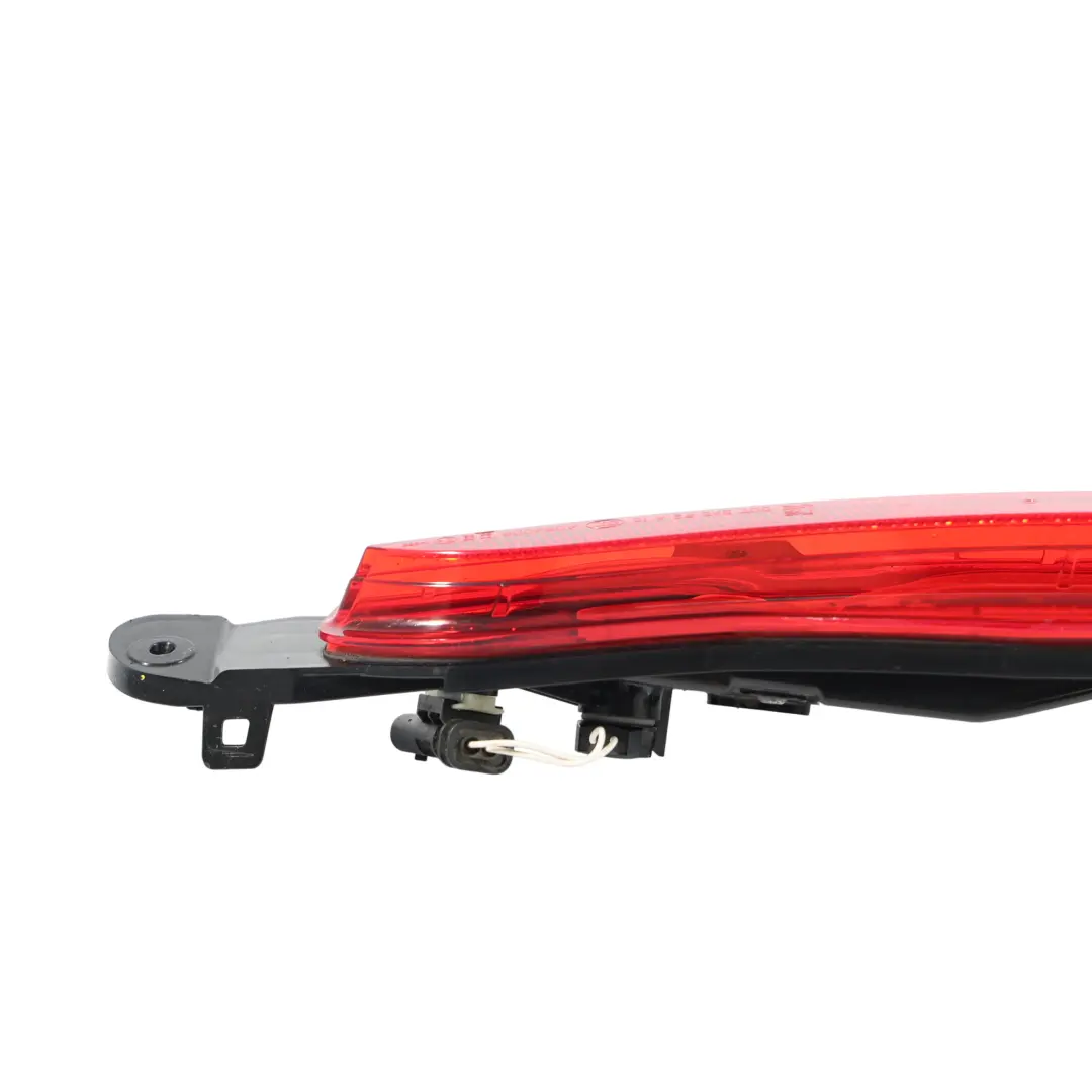 Land Rover Range Rover Velar L560 Feu Antibrouillard Arrière Droit - SKU LR108351 - Numéro de pièce LR108351