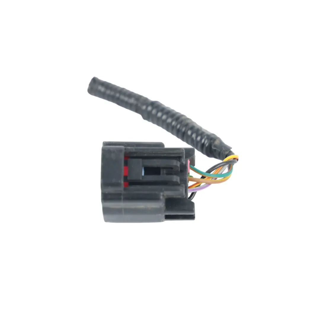 Cable Enchufe Luz Trasera Derecho J8A2-13404-AG para Range Rover Velar L560 con número de pieza LR111106 Range Rover Velar L560 Cable Enchufe Luz Trasera Derecho J8A2-13404-AG - SKU LR111106-2 - Número de pieza LR111106