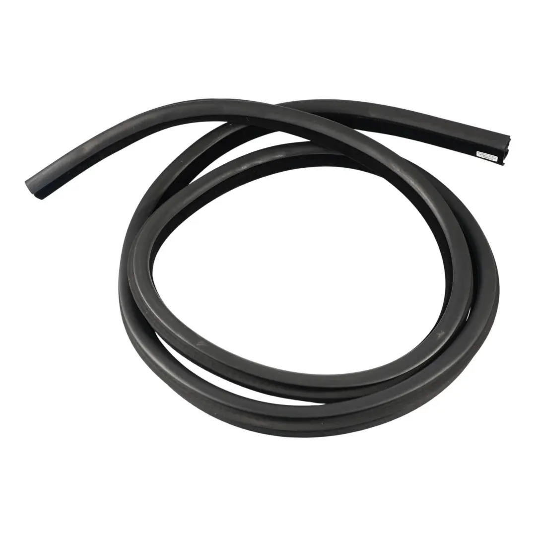 Uszczelka Drzwi Lewa Prawa do Land Rover Range Rover Velar L560 o numerze J8A2-20708-AD Land Rover Range Rover Velar L560 Uszczelka Drzwi Lewa Prawa - SKU LR113846 - Numer Części J8A2-20708-AD