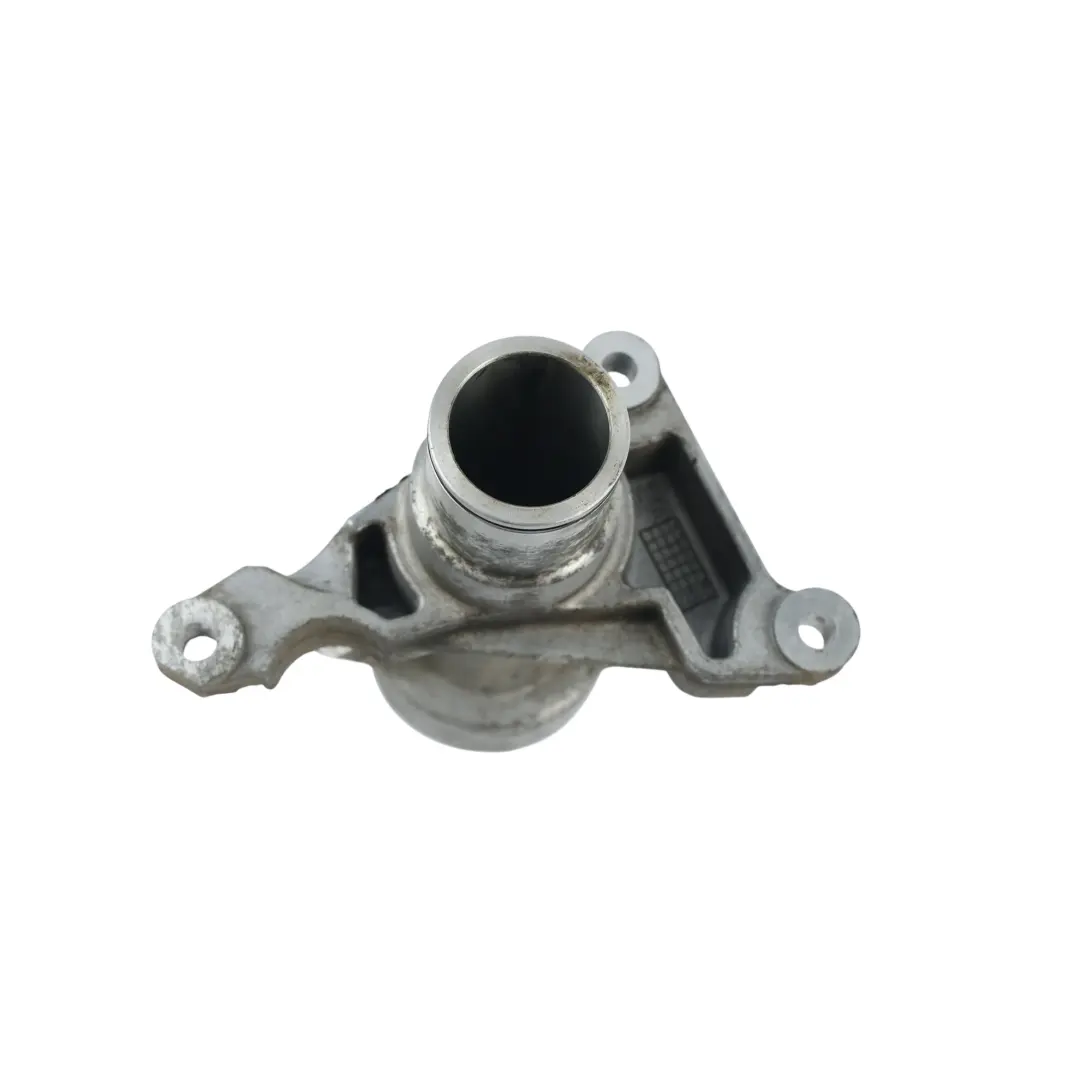 Driveshaft Mount Bracket Right O/S 2.0D HK83-3A040-BA to Range Rover Velar L560 with Part number LR113963 Range Rover Velar L560 Driveshaft Mount Bracket Right O/S 2.0D HK83-3A040-BA - SKU LR113963 - Part number LR113963