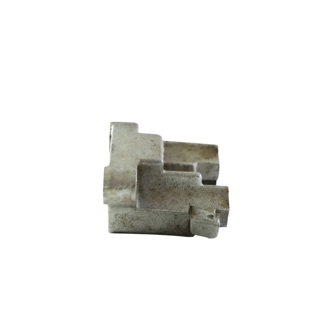 Auspuffrohr Halterung K8D2-5K291-AB für Land Rover Range Rover Evoque L551 mit Teilenummer LR114108 Land Rover Range Rover Evoque L551 Auspuffrohr Halterung K8D2-5K291-AB - SKU LR114108 - Teilenummer LR114108