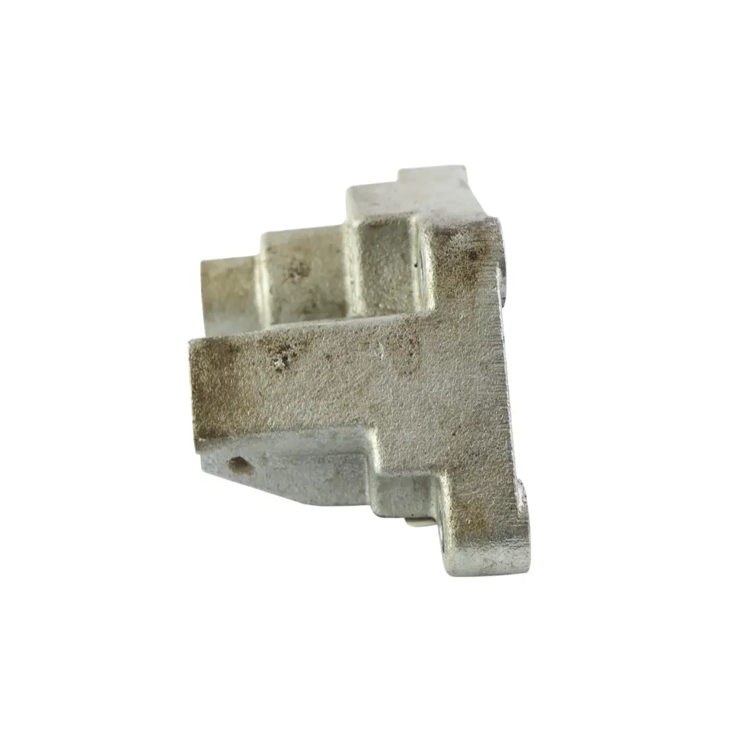Auspuffrohr Halterung K8D2-5K291-AB für Land Rover Range Rover Evoque L551 mit Teilenummer LR114108 Land Rover Range Rover Evoque L551 Auspuffrohr Halterung K8D2-5K291-AB - SKU LR114108 - Teilenummer LR114108
