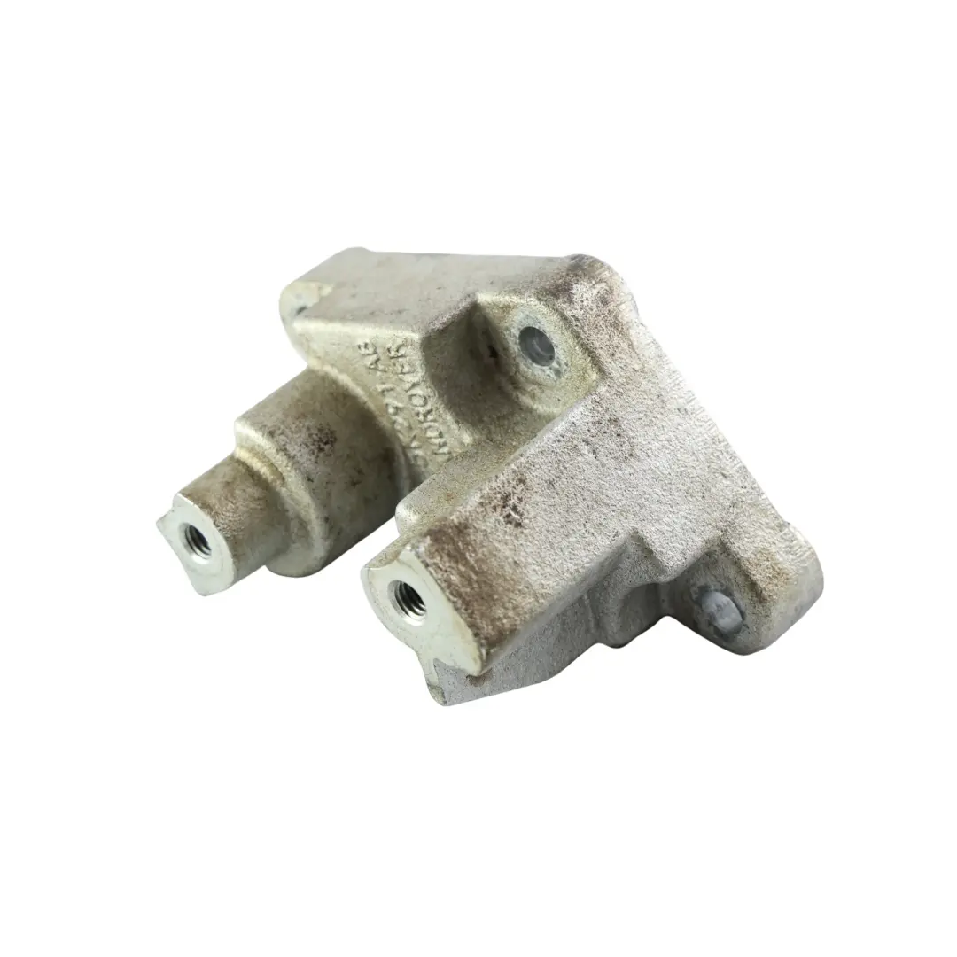 Land Rover Range Rover Evoque L551 Exhaust Pipe Mount Bracket K8D2-5K291-AB - SKU LR114108 - Part number LR114108