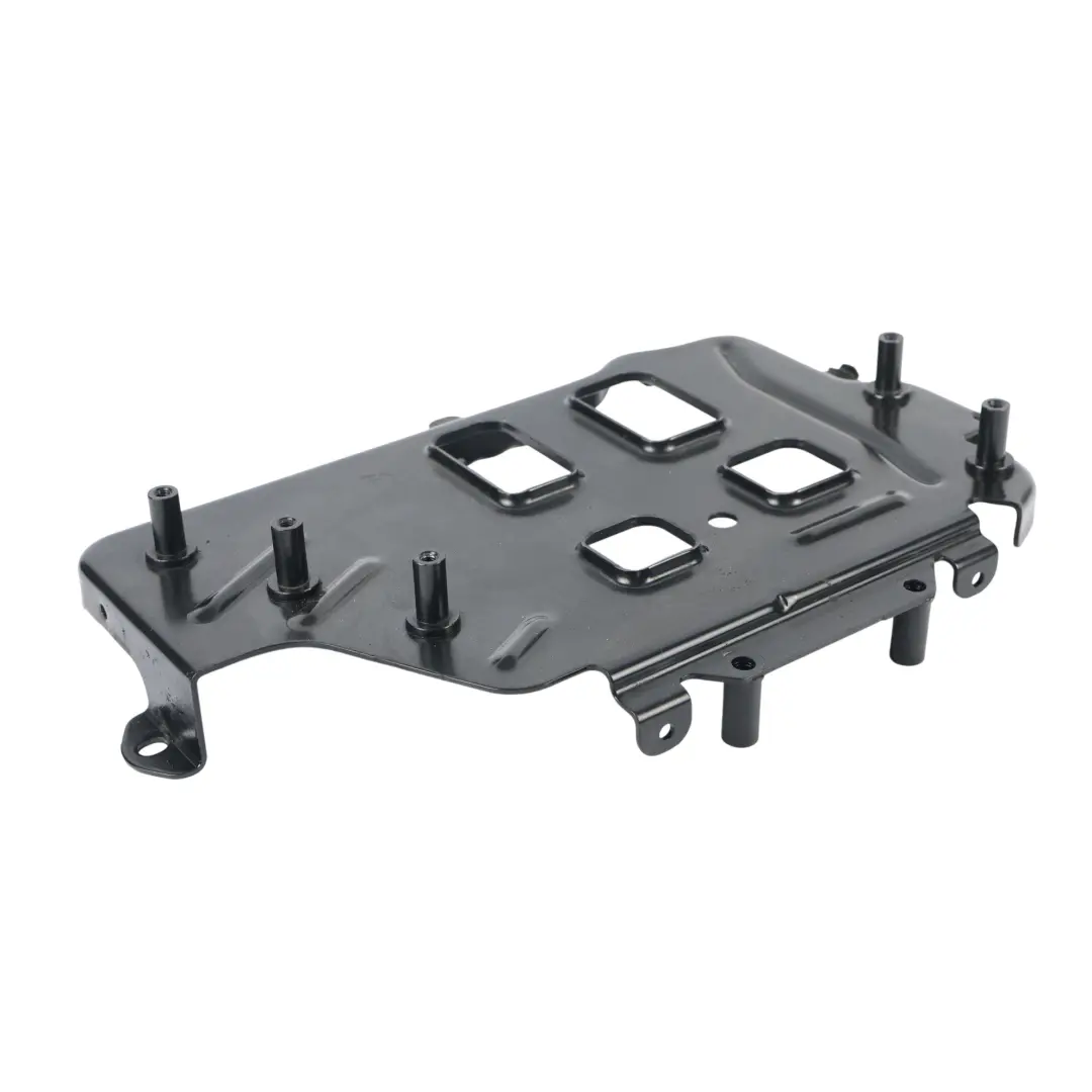 Range Rover Evoque L551 Soporte Montaje Intercooler 2.0 K8D2-6K767-BA - SKU LR114113 - Número de pieza LR114113