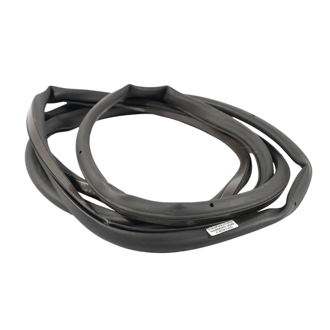 Junta Puerta Delantera Izquierda Derecha para Land Rover Evoque L551 con número de pieza LR114328 Land Rover Evoque L551 Junta Puerta Delantera Izquierda Derecha - SKU LR114328 - Número de pieza LR114328