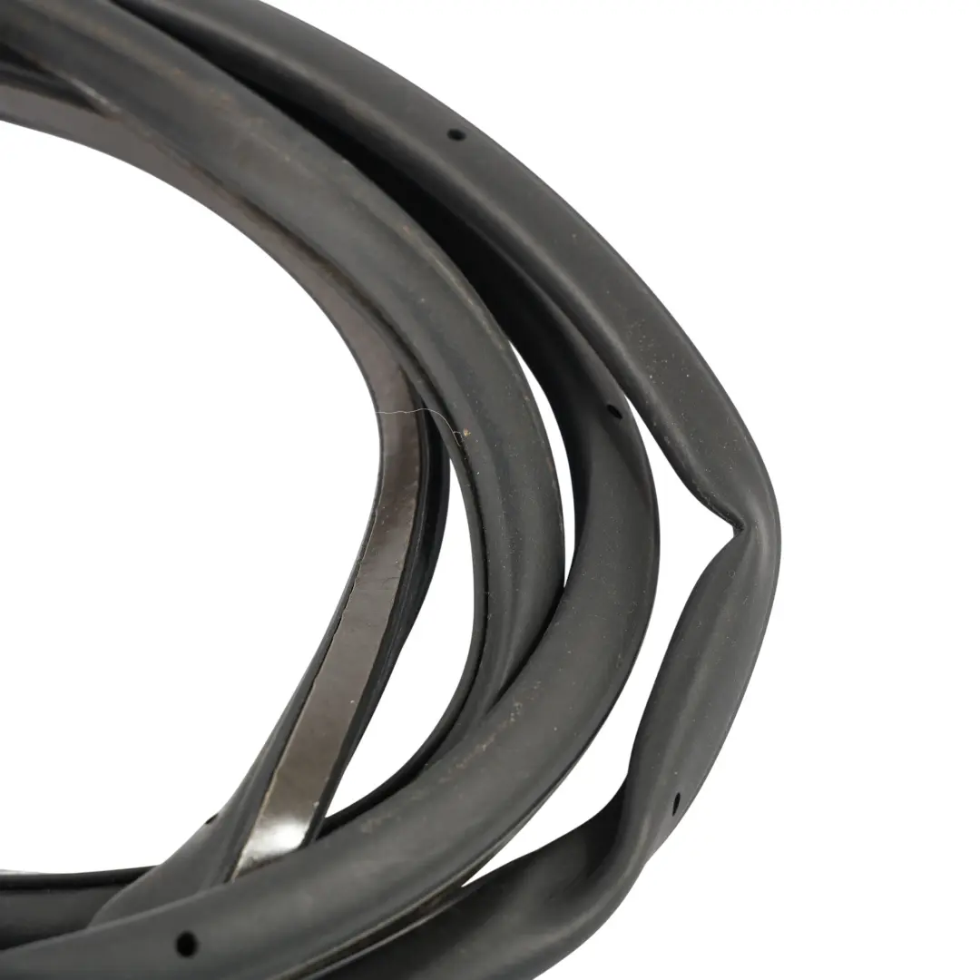 Front Door Seal Primary Left Right N/O/S to Land Range Rover Evoque L551 with Part number LR114328 Land Range Rover Evoque L551 Front Door Seal Primary Left Right N/O/S - SKU LR114328 - Part number LR114328