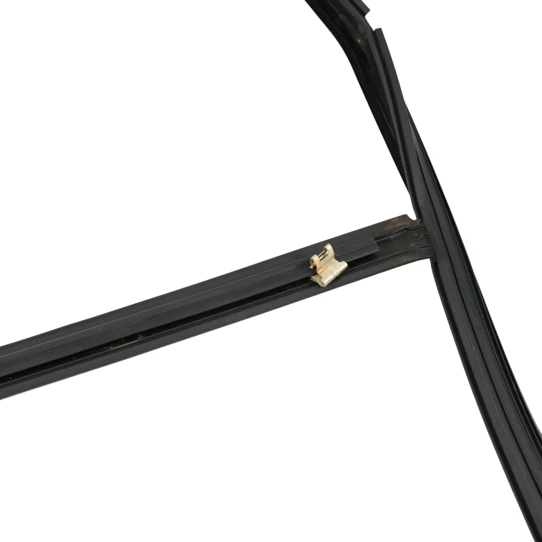 Vitre Porte Arrière Droit pour Land Rover Range Rover Evoque L551 à propos du numéro de pièce LR114334 Land Rover Range Rover Evoque L551 Vitre Porte Arrière Droit - SKU LR114334 - Numéro de pièce LR114334