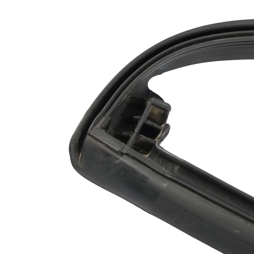 Guarnizione Porta Gomma Posteriore Sinistra per Range Rover Evoque L551 con numero di parte LR114337 Range Rover Evoque L551 Guarnizione Porta Gomma Posteriore Sinistra - SKU LR114337 - Numero di parte LR114337