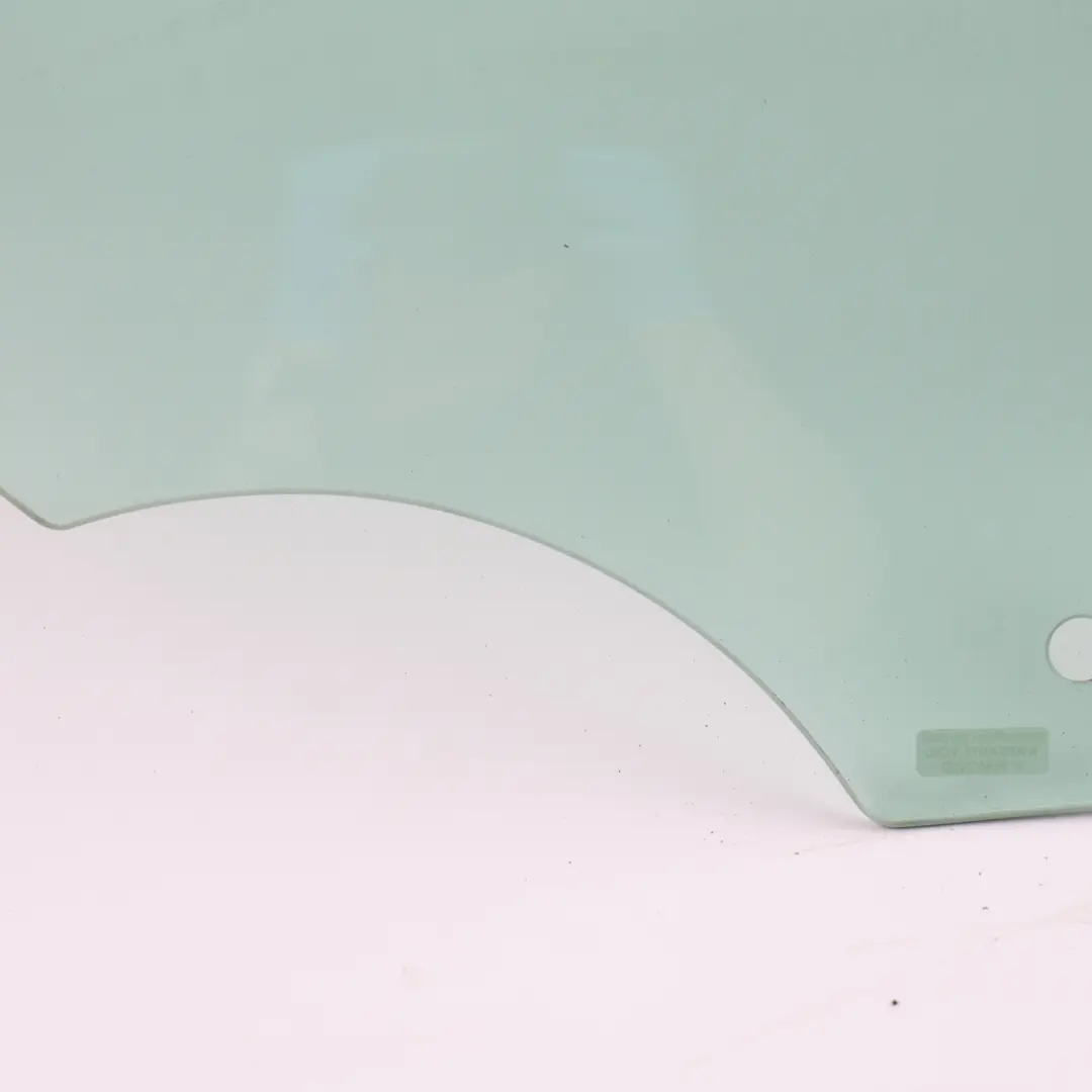 Door Window Glass AS2 Rear Right O/S K8D2-25712-AB to Range Rover Evoque L551 with Part number LR114604 Range Rover Evoque L551 Door Window Glass AS2 Rear Right O/S K8D2-25712-AB - SKU LR114604 - Part number LR114604
