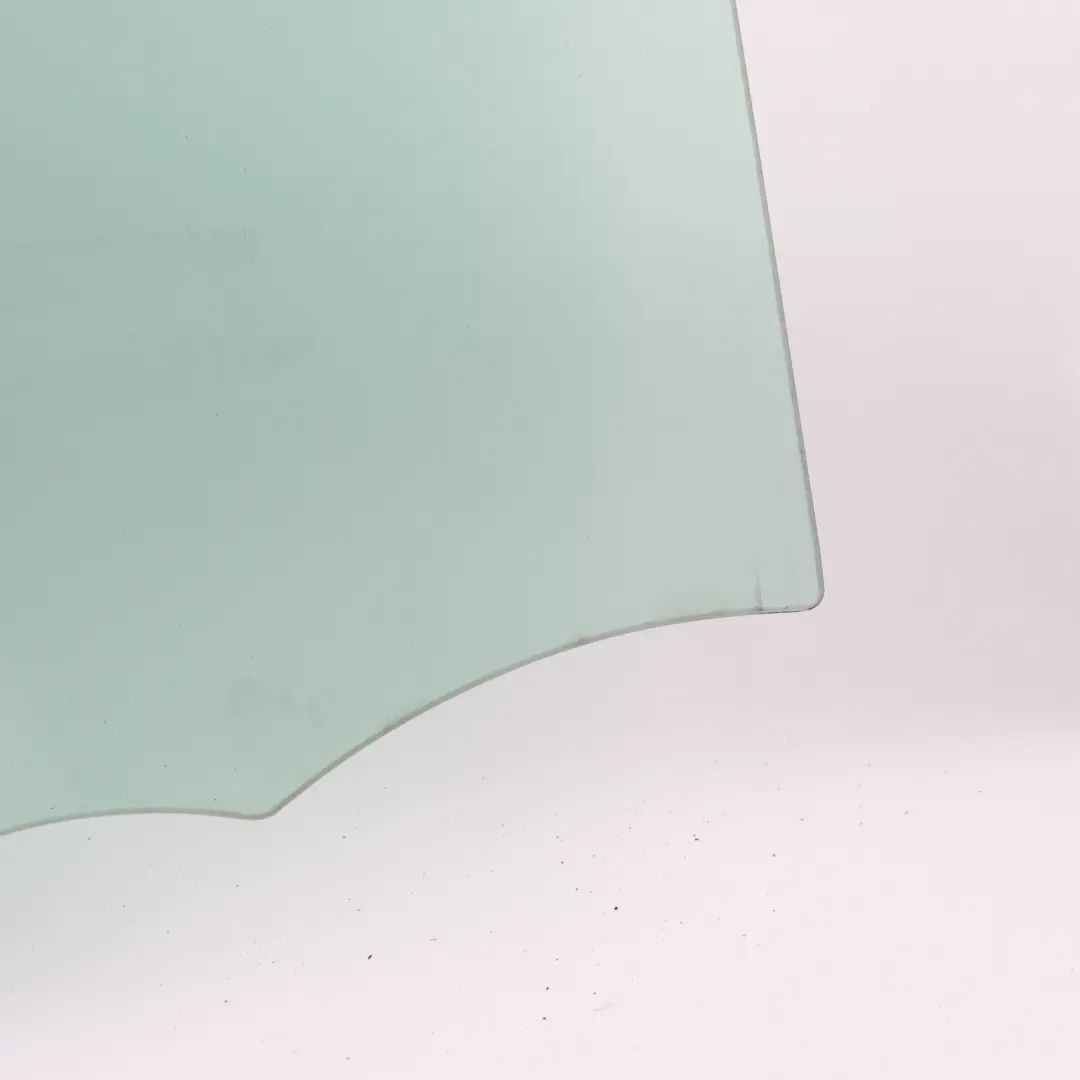 Door Window Glass AS2 Rear Right O/S K8D2-25712-AB to Range Rover Evoque L551 with Part number LR114604 Range Rover Evoque L551 Door Window Glass AS2 Rear Right O/S K8D2-25712-AB - SKU LR114604 - Part number LR114604