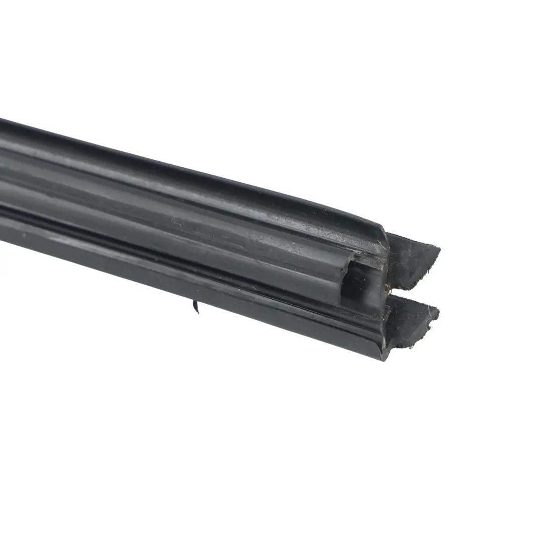 Fensterdichtung Vorne Innen Links K8D2-21435-AA für Range Rover Evoque L551 mit Teilenummer LR123686 Range Rover Evoque L551 Fensterdichtung Vorne Innen Links K8D2-21435-AA - SKU LR123686 - Teilenummer LR123686