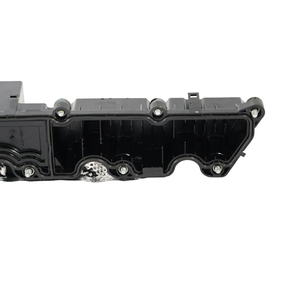 Oil Separator Breather 3.0D AJ20D6 to Range Rover Sport L494 Engine with Part number K6D3-6J014-AB Range Rover Sport L494 Engine Oil Separator Breather 3.0D AJ20D6 - SKU LR125596 - Part number K6D3-6J014-AB