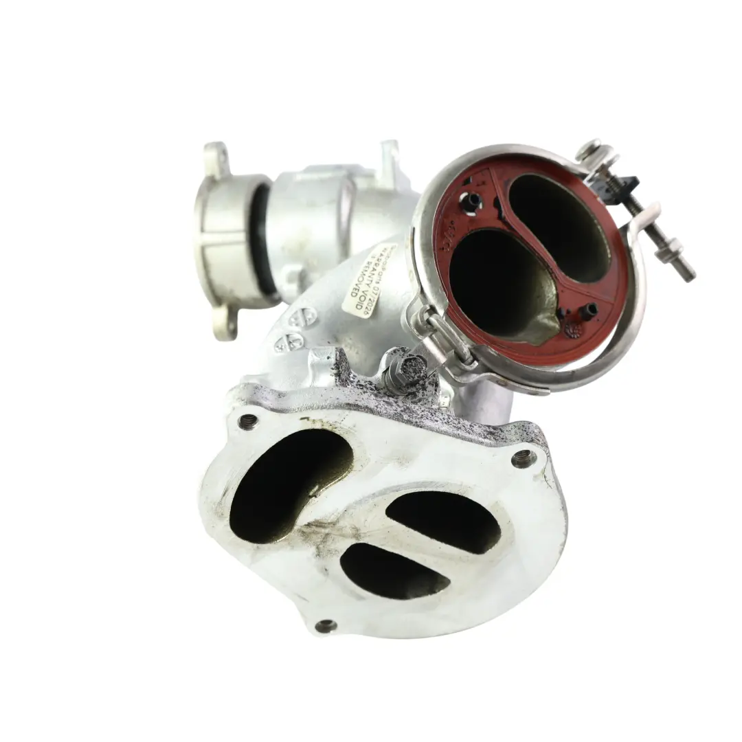 Compressor Air Intake Pipe Hose 3.0 Diesel to Range Rover Sport L494 with Part number LR125606 Range Rover Sport L494 Compressor Air Intake Pipe Hose 3.0 Diesel - SKU LR125606 - Part number LR125606