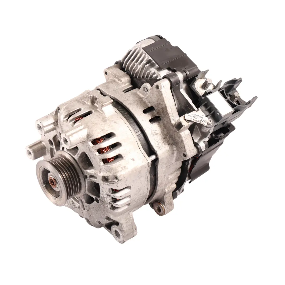 Alternator 3.0D D300 MHEV do Range Rover Sport L494 o numerze KPLA-11A240-BA Range Rover Sport L494 Alternator 3.0D D300 MHEV - SKU LR144095 - Numer Części KPLA-11A240-BA