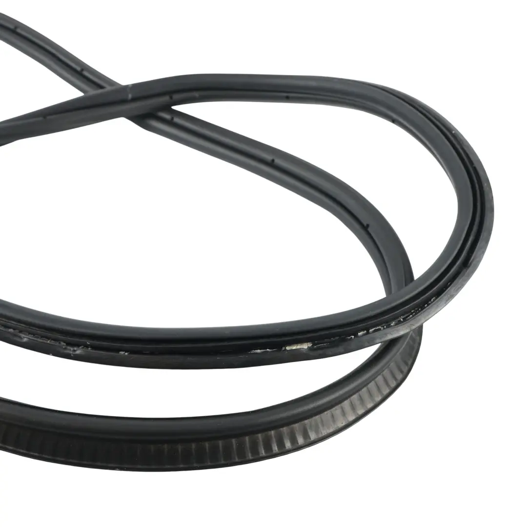 Land Rover Range Rover Sport L494 Joint Caoutchouc Coffre Hayon - SKU LR147404 - Numéro de pièce LR147404