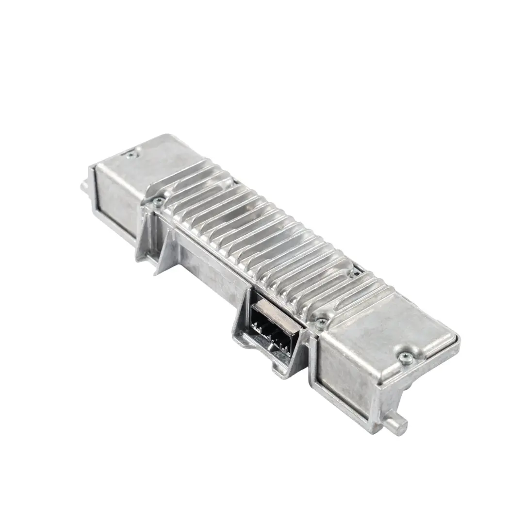Front Camera IPMA SVC Unit Module to Land Rover Range Rover Velar L560 with Part number LR161109 Land Rover Range Rover Velar L560 Front Camera IPMA SVC Unit Module - SKU LR161109 - Part number LR161109
