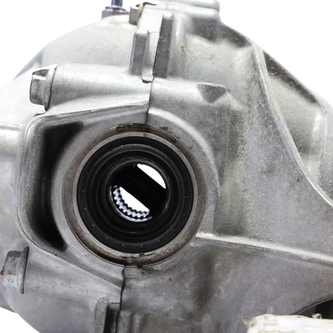 Range Rover Velar L560 Differenziale Posteriore 3,23 2.0D HK83-4A213-TB GARANZIA - SKU LR096010-1 - Numero di parte LR096010