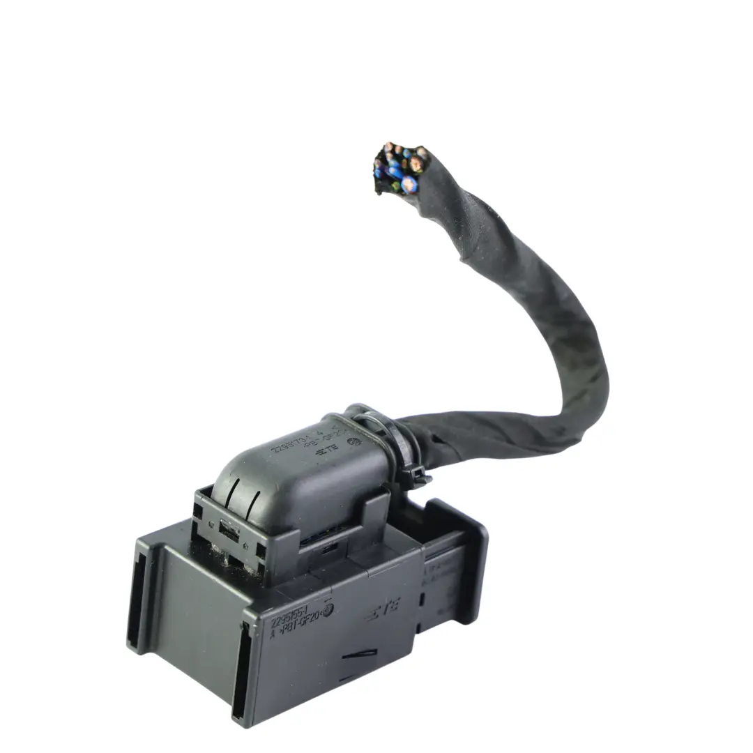 LED Headlight Plug Wiring Loom Left N/S R8D2-13W030-GB to Range Rover Evoque L551 with Part number LR186023 Range Rover Evoque L551 LED Headlight Plug Wiring Loom Left N/S R8D2-13W030-GB - SKU LR186023-2 - Part number LR186023