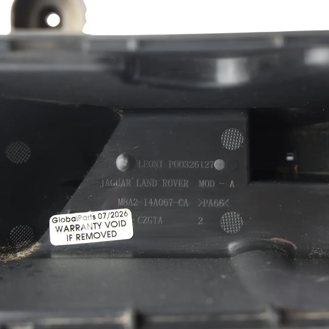 Range Rover Velar L560 Soporte Carcasa Tapa Caja Fusibles 6G9T-14A067-AB - SKU M8A2-14A067-CA - Número de pieza M8A2-14A067-CA