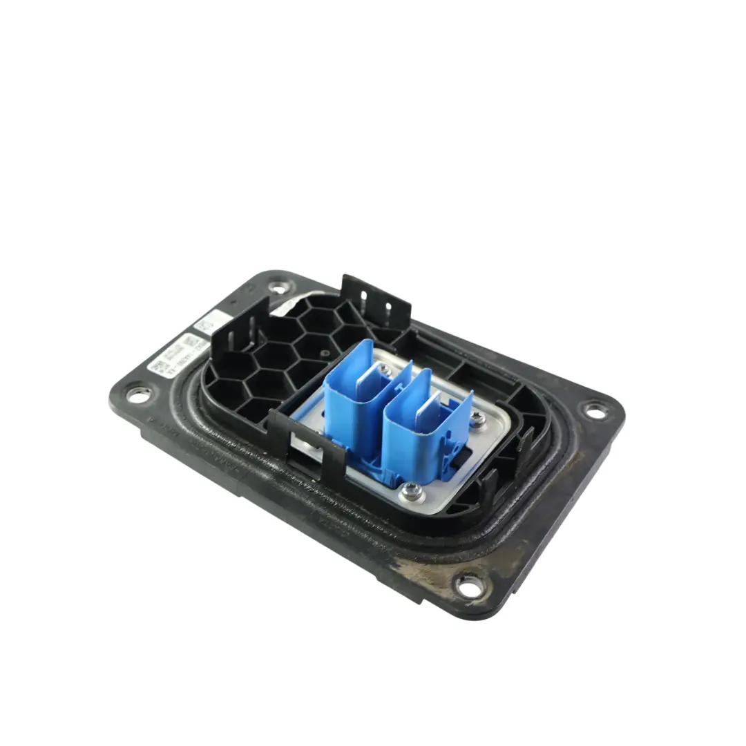 Batter Wiring Loom Connector Plug to Range Rover Velar L560 with Part number M8A2-14A390-KA Range Rover Velar L560 Batter Wiring Loom Connector Plug - SKU M8A2-14A390-KA - Part number M8A2-14A390-KA