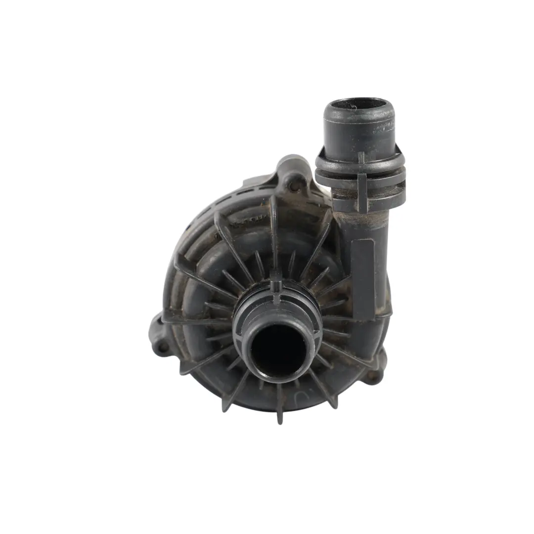 Range Rover Velar L560 Pompa Acqua Ausiliaria E Tubi 2.0 Diesel - SKU M8A2-18D473-DB - Numero di parte M8A2-18D473-DB