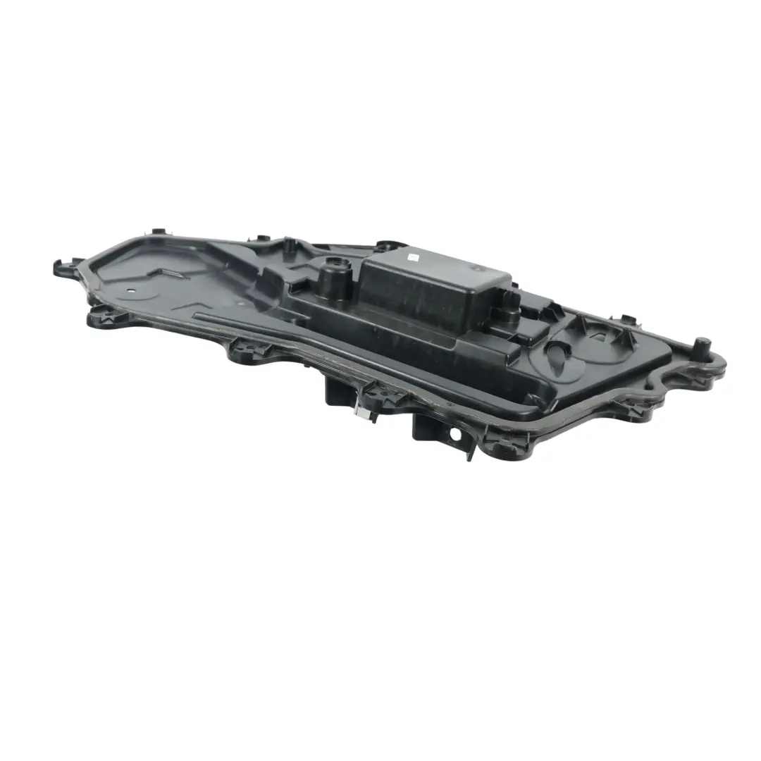 Range Rover Velar L560 Panneau Garniture Porte Avant Gauche - SKU M8A2-21123-A - Numéro de pièce M8A2-21123-A