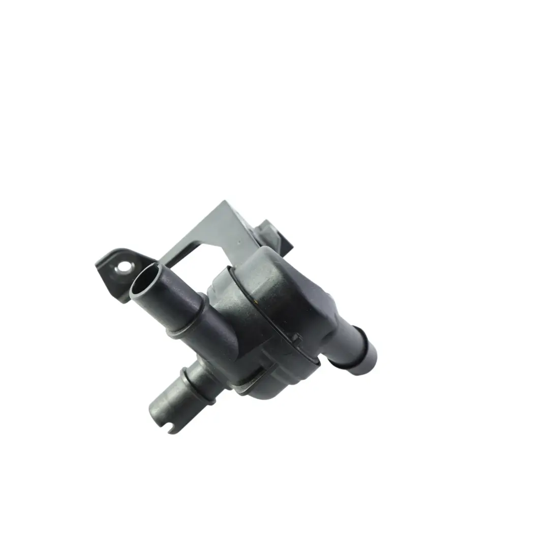 Land Rover Velar L560 Pompe à Eau Auxiliaire 2.0 Diesel - SKU M8A2-8K586-AA - Numéro de pièce M8A2-8K586-AA
