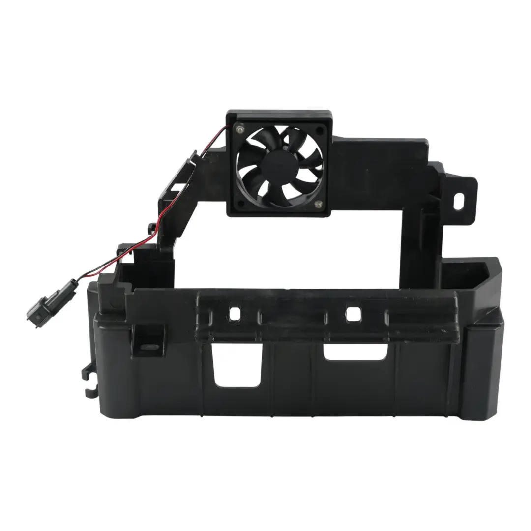 Staffa Radiatore Centralina Motore ECU per Range Rover Evoque L551 con numero di parte M8D2-12C525-AA Range Rover Evoque L551 Staffa Radiatore Centralina Motore ECU - SKU M8D2-12C525-AA - Numero di parte M8D2-12C525-AA