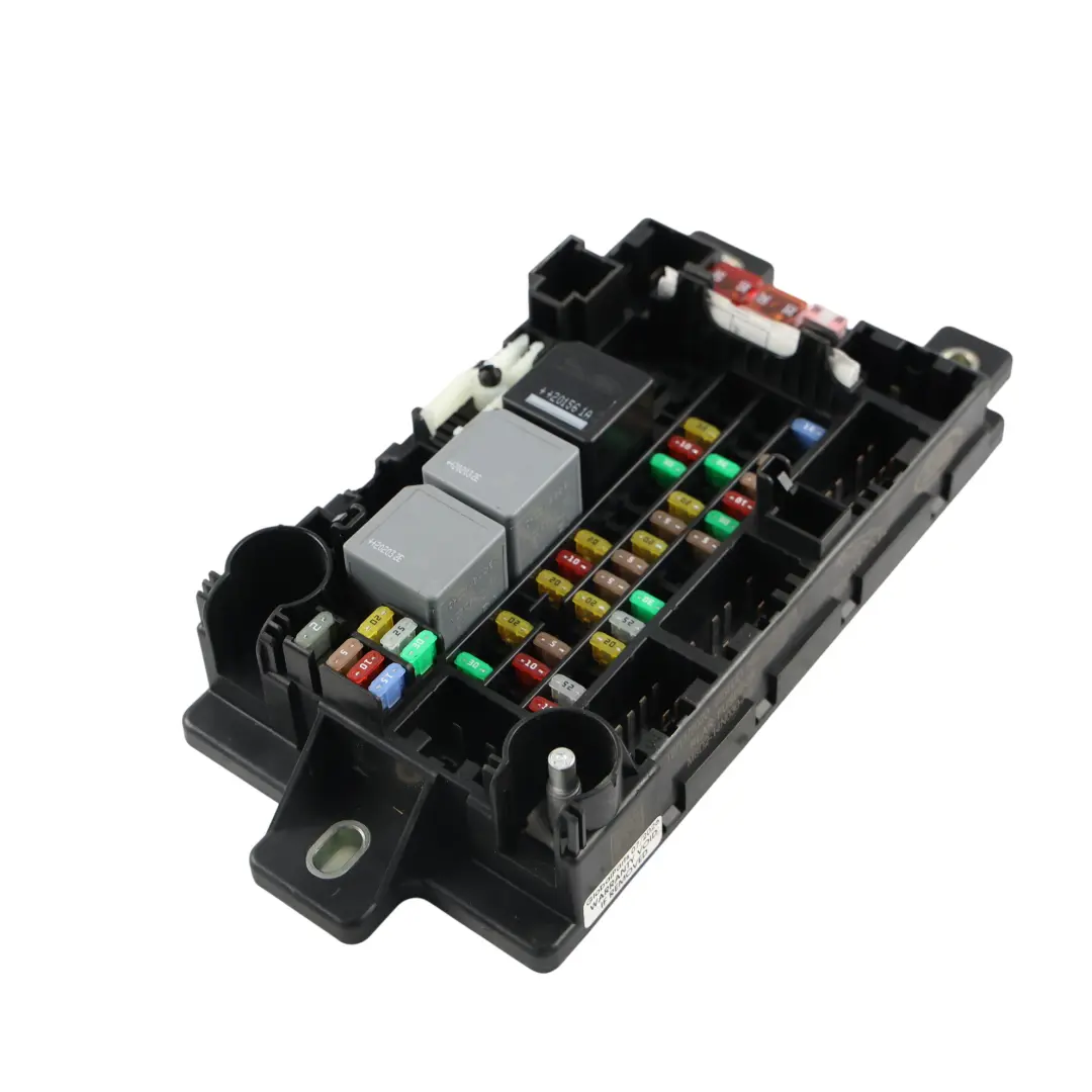 Fuse Box Relay Control Unit Module to Range Rover Evoque L551 Rear with Part number M8D2-14N030-AA Range Rover Evoque L551 Rear Fuse Box Relay Control Unit Module - SKU M8D2-14N030-AA - Part number M8D2-14N030-AA