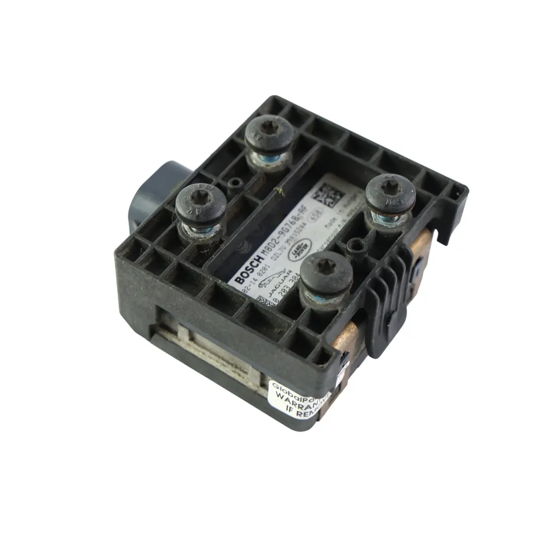 Distance Radar Distronic Sensor to Land Range Rover Evoque L551 with Part number M8D2-9G768-AF Land Range Rover Evoque L551 Distance Radar Distronic Sensor - SKU M8D2-9G768-AF - Part number M8D2-9G768-AF