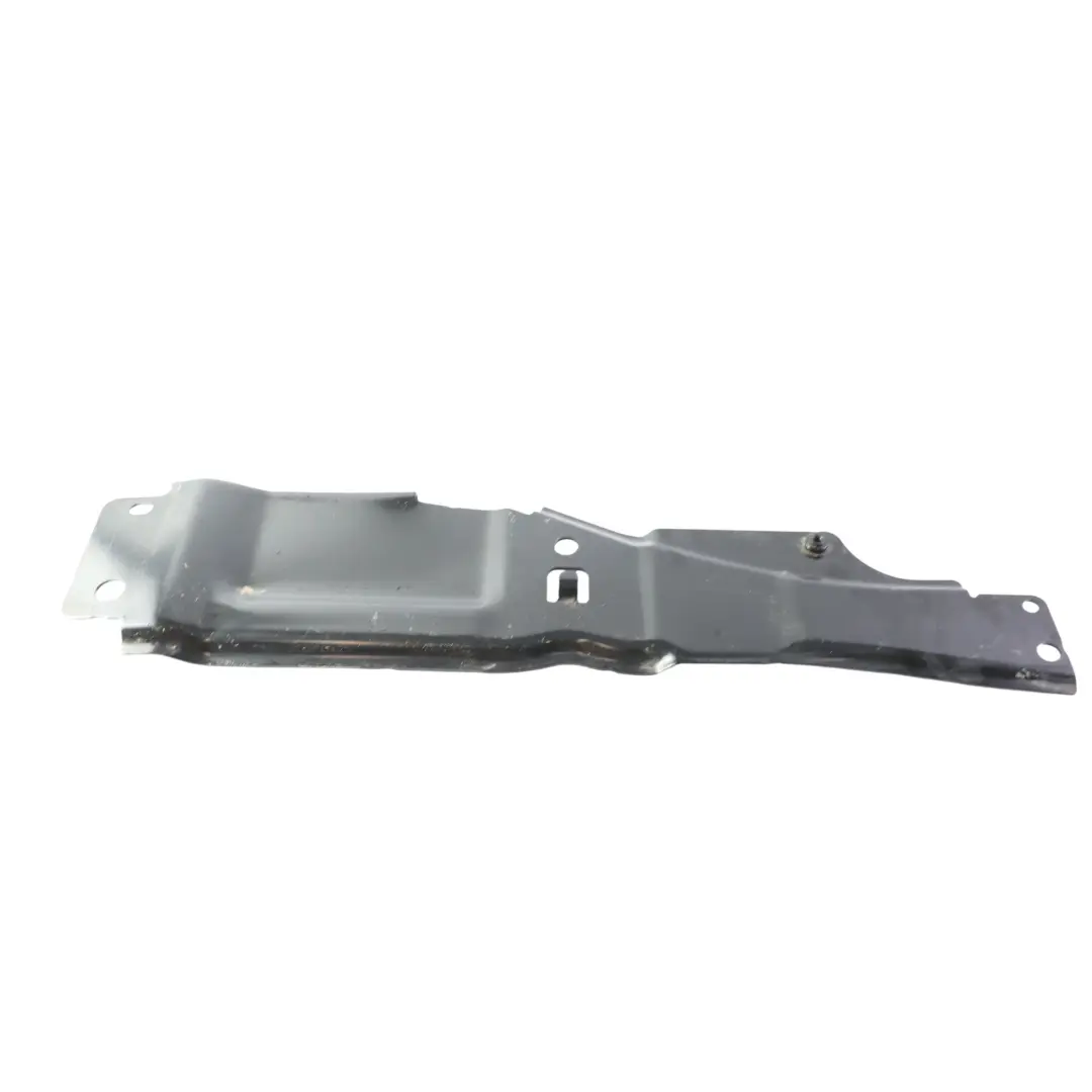 Staffa Supporto Rinforzo Sottoscocca Sinistra per Range Rover Velar L560 con numero di parte MK83-110A80-A Range Rover Velar L560 Staffa Supporto Rinforzo Sottoscocca Sinistra - SKU MK83-110A80-A - Numero di parte MK83-110A80-A