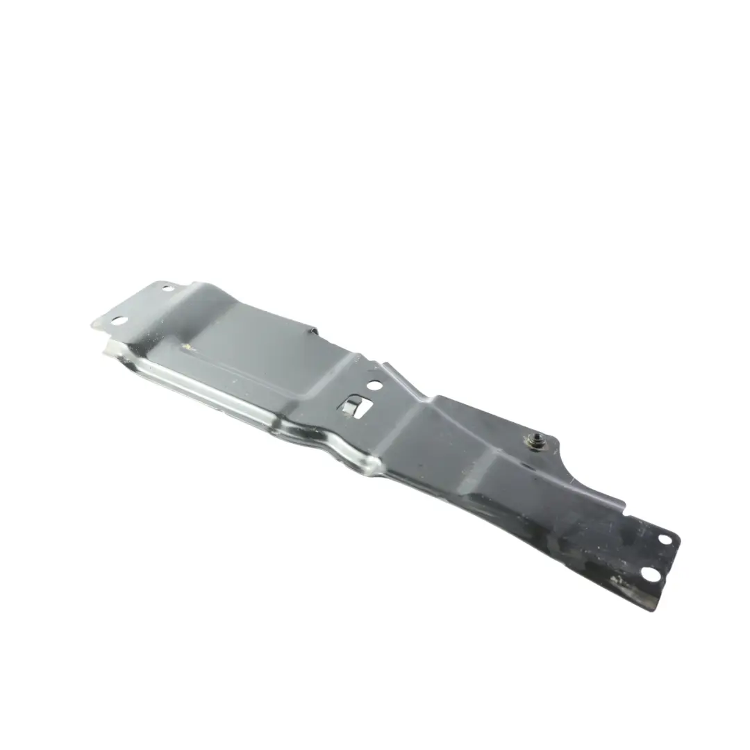 Range Rover Velar L560 Staffa Supporto Rinforzo Sottoscocca Sinistra - SKU MK83-110A80-A - Numero di parte MK83-110A80-A