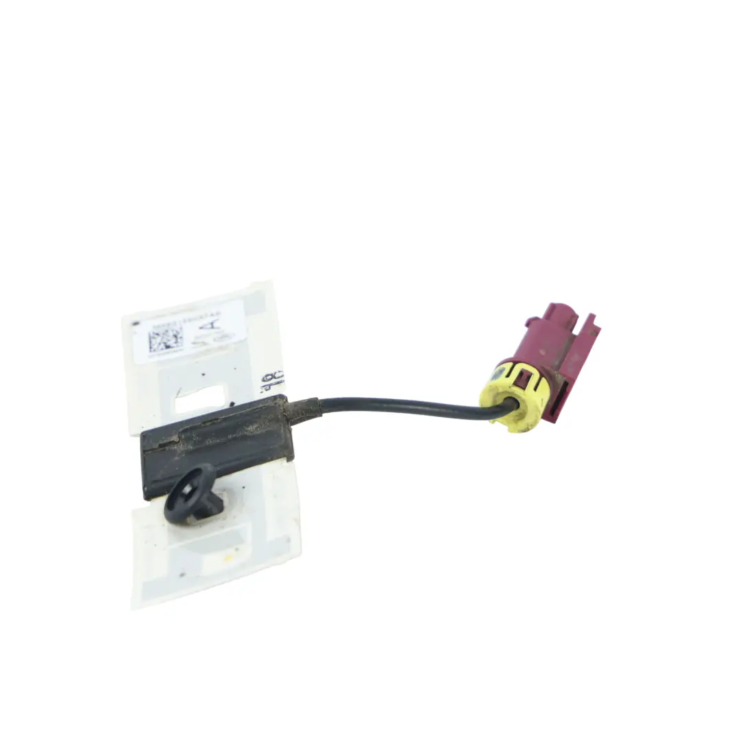 Amplificador Antena Trasero Izq Der para Land Rover Velar L560 con número de pieza MX63-156037-AB Land Rover Velar L560 Amplificador Antena Trasero Izq Der - SKU MX63-156037-AB - Número de pieza MX63-156037-AB