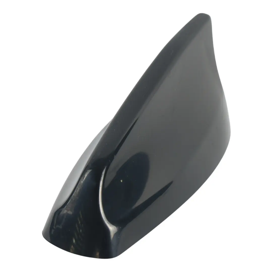 Antenna Pinna Squalo Tetto Grigio Tempesta per Land Rover L560 con numero di parte MX73-19C089-DA Land Rover L560 Antenna Pinna Squalo Tetto Grigio Tempesta - SKU MX73-19C089-DA-STO - Numero di parte MX73-19C089-DA