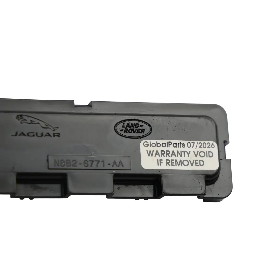 Verkleidung Halterung für Land Rover Discovery Sport L550 mit Teilenummer N8B2-6771-AA Land Rover Discovery Sport L550 Verkleidung Halterung - SKU N8B2-6771-AA - Teilenummer N8B2-6771-AA